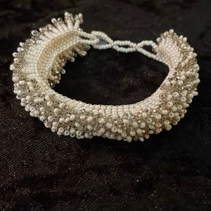 Glass woven bead bracelet white and silver